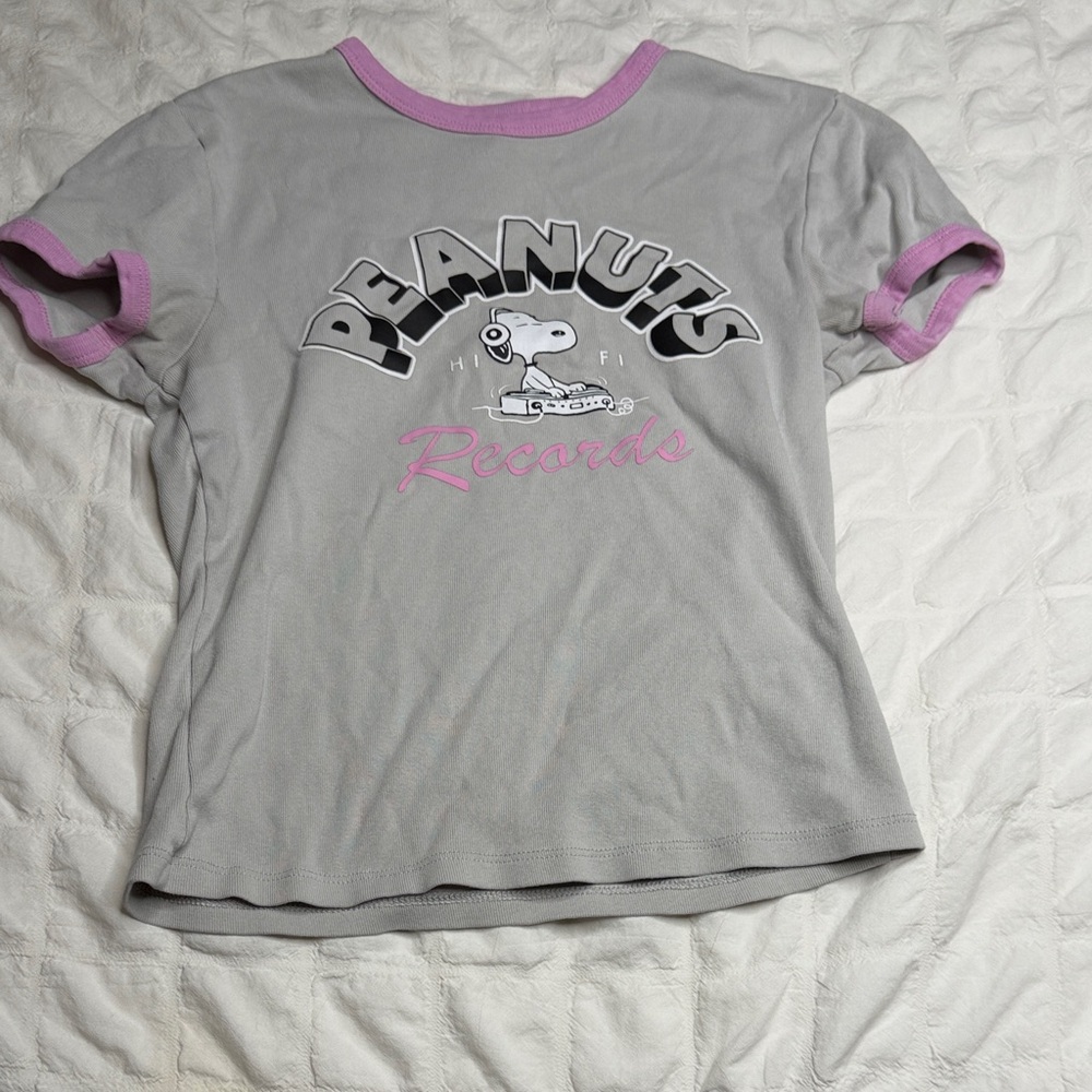 Peanuts T-Shirt with Snoopy in Gray and Pink